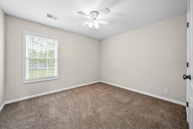 1109 Ishee Dr, Clarksville, TN 37042