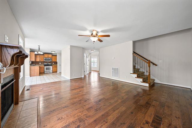 1109 Ishee Dr, Clarksville, TN 37042