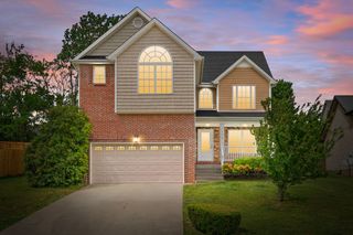 1109 Ishee Dr, Clarksville, TN 37042