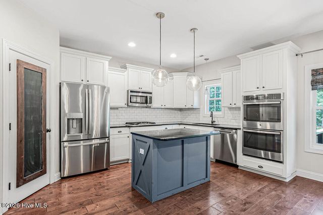 180 Wiregrass Lane, Southern Pines, NC 28387