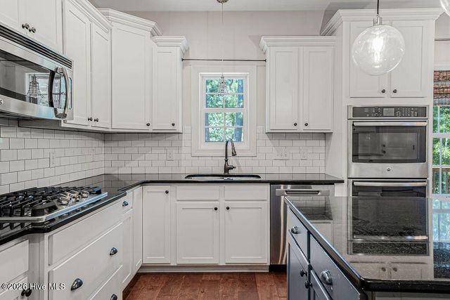 180 Wiregrass Lane, Southern Pines, NC 28387
