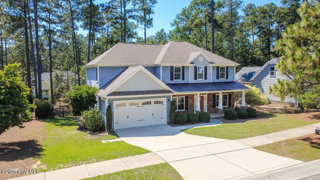 180 Wiregrass Lane, Southern Pines, NC 28387