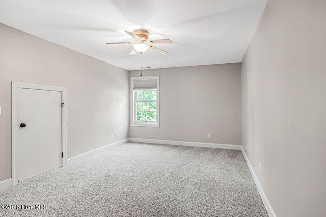 180 Wiregrass Lane, Southern Pines, NC 28387
