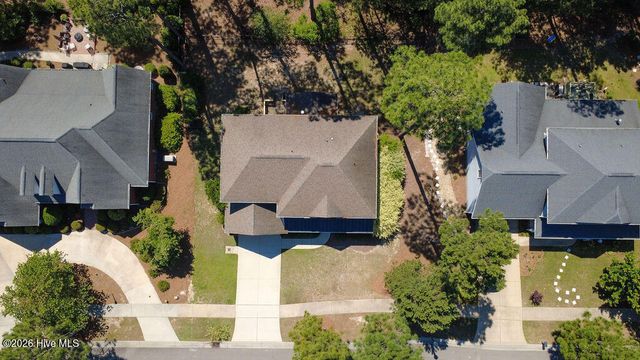 180 Wiregrass Lane, Southern Pines, NC 28387