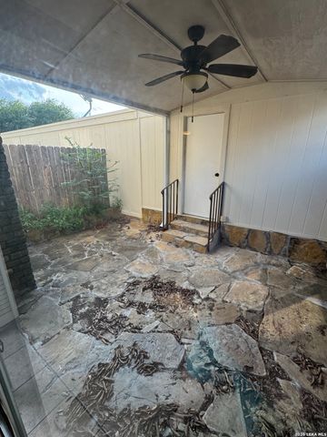 11303 Vance Jackson Rd Apt H2, San Antonio, TX 78230