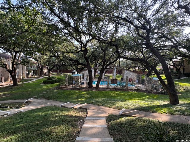 11303 Vance Jackson Rd Apt H2, San Antonio, TX 78230