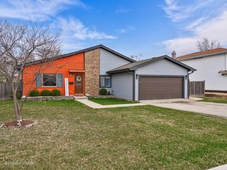 530 Morgan Lane, Hoffman Estates, IL 60169
