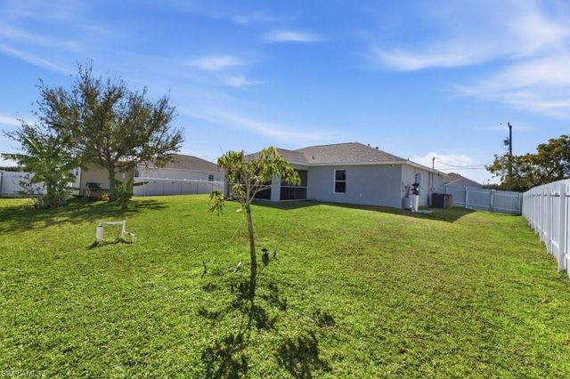 3909 NE 16th AVE, Cape Coral, FL 33909