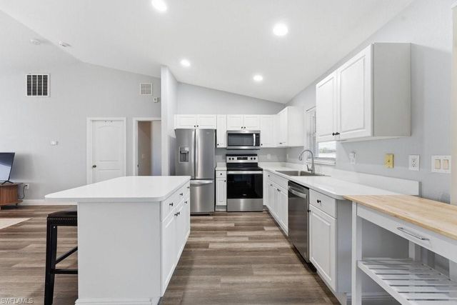 3909 NE 16th AVE, Cape Coral, FL 33909