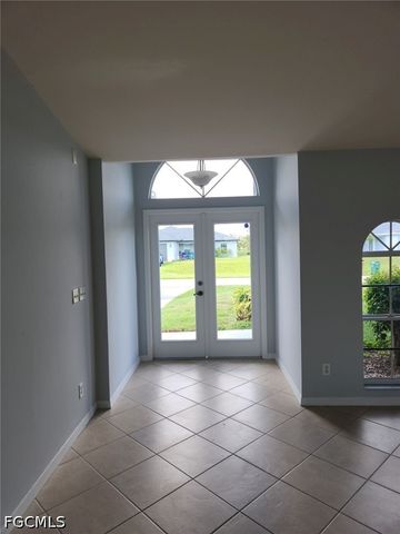 33 NW 25th ST, Cape Coral, FL 33993