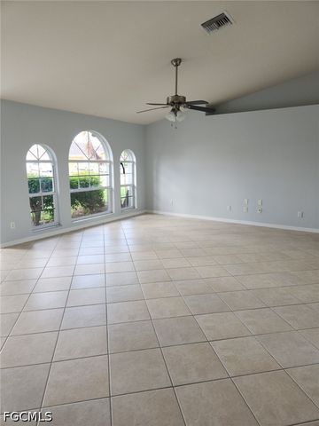 33 NW 25th ST, Cape Coral, FL 33993