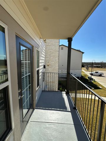 691 Union Chapel RD B2, Cedar Creek, TX 78612