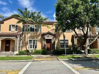17021 SW 94th Ter, Miami, FL 33196