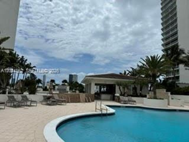 3000 Island Boulevard 603, Aventura, FL 33160