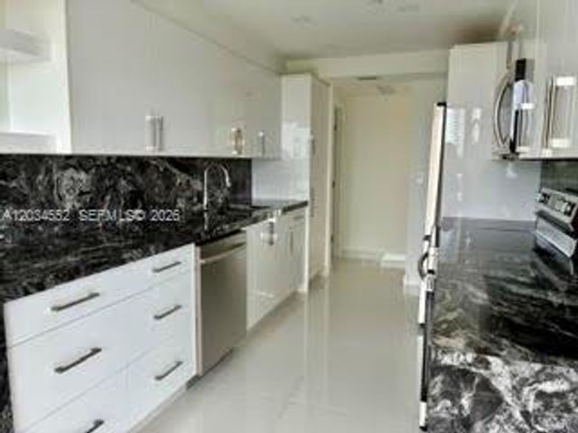 3000 Island Boulevard 603, Aventura, FL 33160