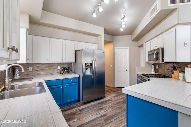 9133 E Dawn Post Road, Tucson, AZ 85749