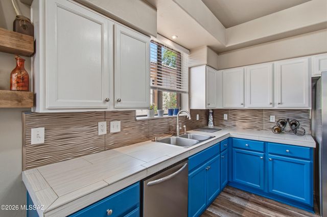 9133 E Dawn Post Road, Tucson, AZ 85749
