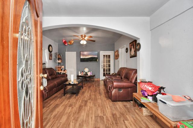 7908 John Street, Houston, TX 77012