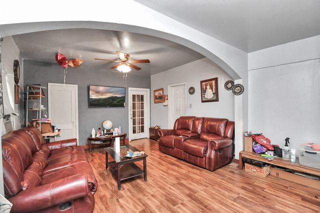 7908 John Street, Houston, TX 77012