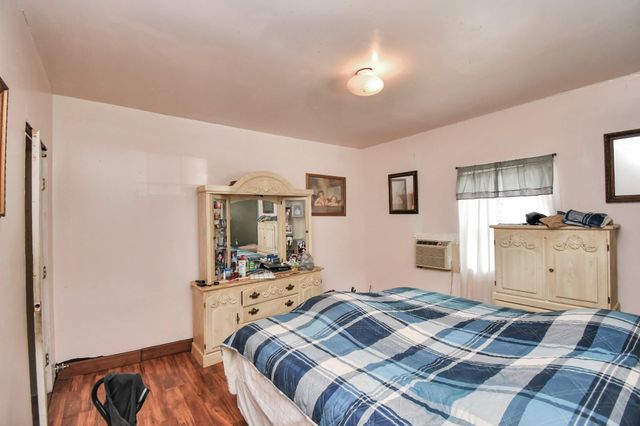 7908 John Street, Houston, TX 77012