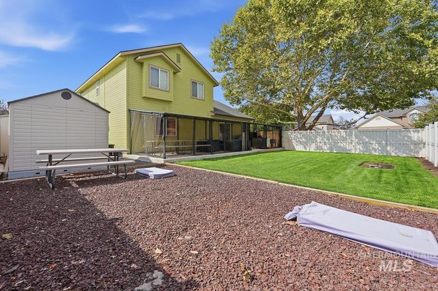 2515 Autumncrest St, Caldwell, ID 83607