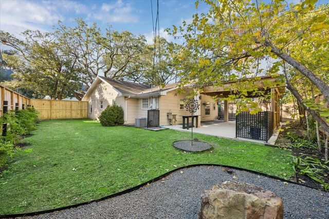 2619 Eastgrove Lane, Houston, TX 77027