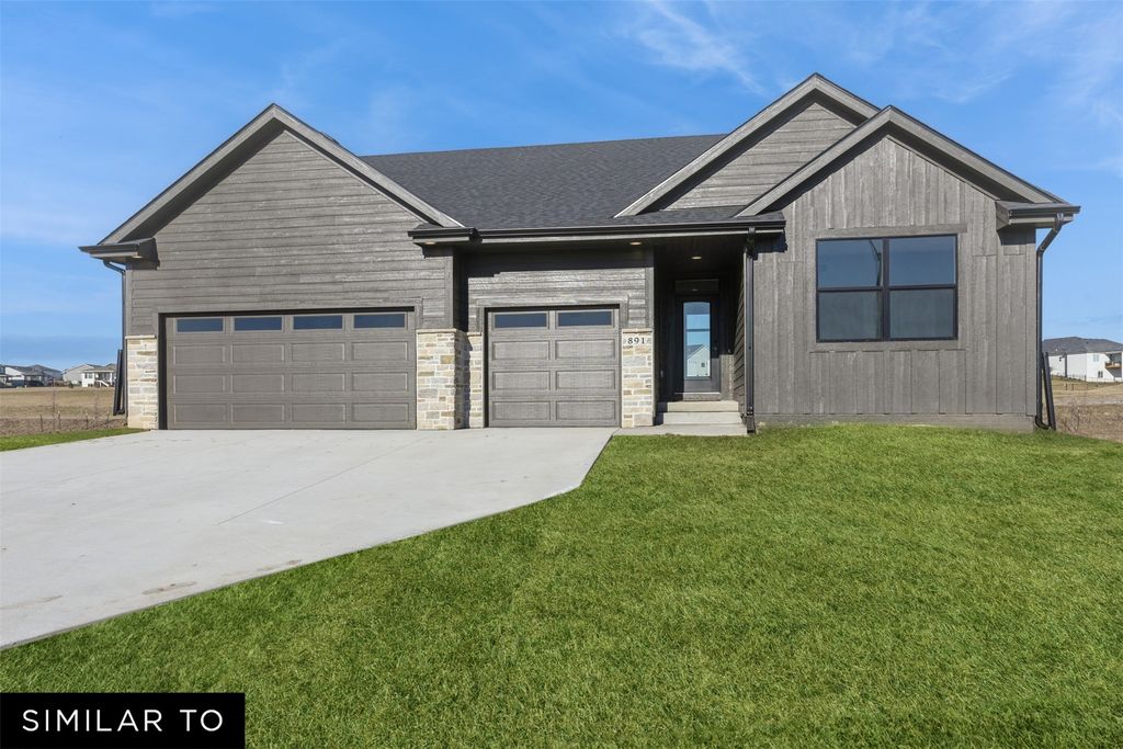 2610 SE Florence Drive, Waukee, IA 50263
