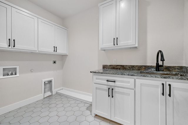 436 Dixie Road, Whitesboro, TX 76273