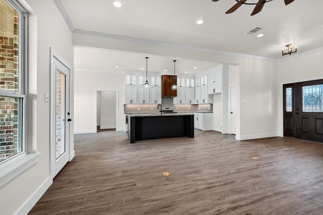 436 Dixie Road, Whitesboro, TX 76273