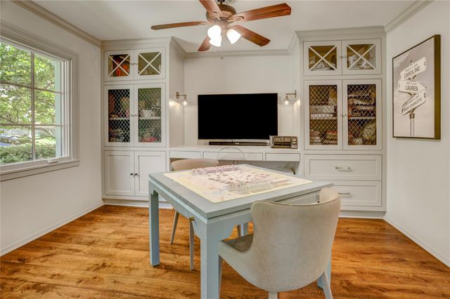 3007 Freshmeadows Drive, Houston, TX 77063