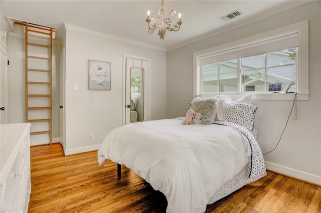 3007 Freshmeadows Drive, Houston, TX 77063