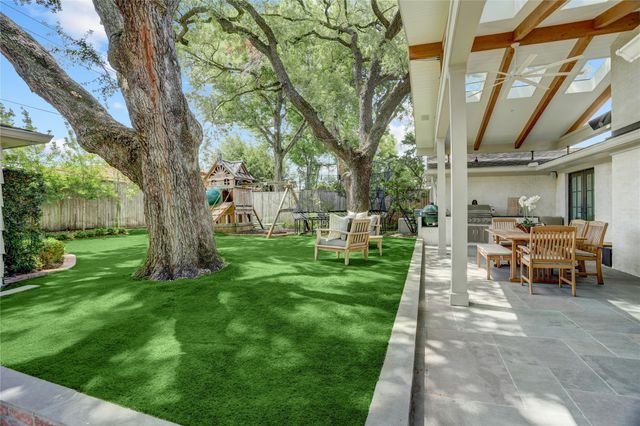 3007 Freshmeadows Drive, Houston, TX 77063