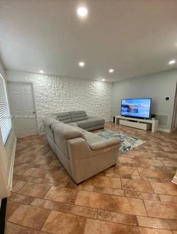 1505 NW 58th Ave 1505, Margate, FL 33063
