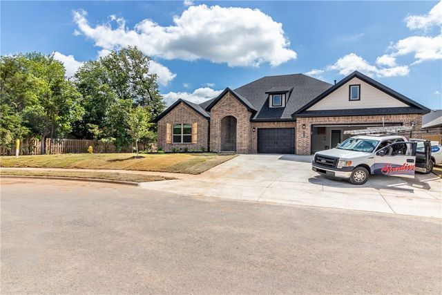 434 Ardie Martin Street, Tontitown, AR 72762
