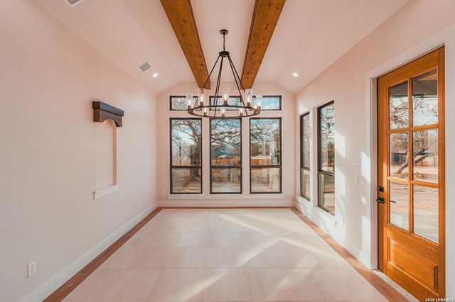 192 Bobby Lynn, Adkins, TX 78101