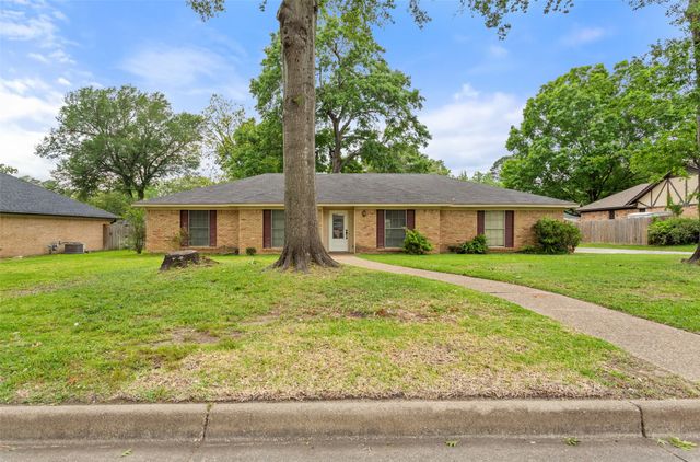 4805 Picadilly Place, Tyler, TX 75703