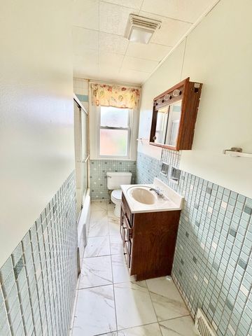 14613 Avers Avenue, Midlothian, IL 60445
