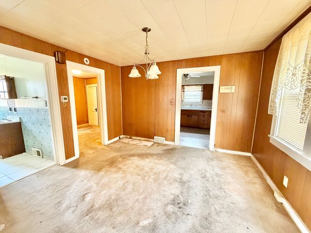 14613 Avers Avenue, Midlothian, IL 60445