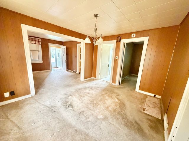 14613 Avers Avenue, Midlothian, IL 60445