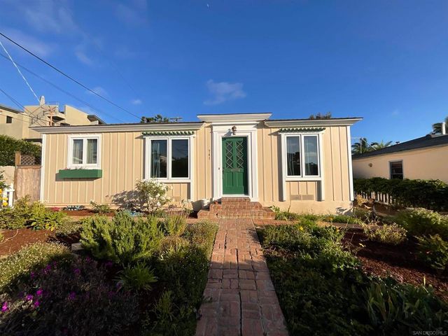 741 Arenas St, La Jolla, CA 92037
