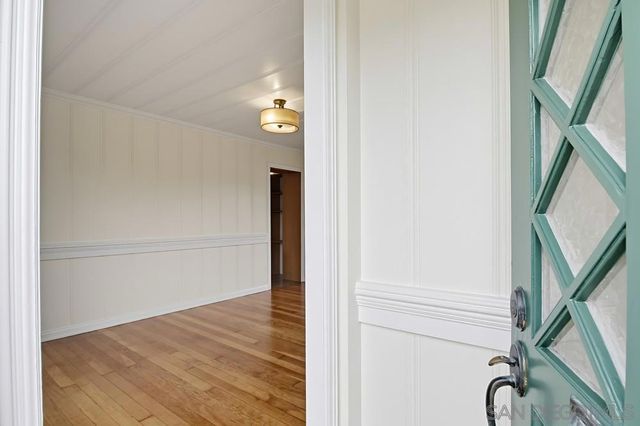 741 Arenas St, La Jolla, CA 92037