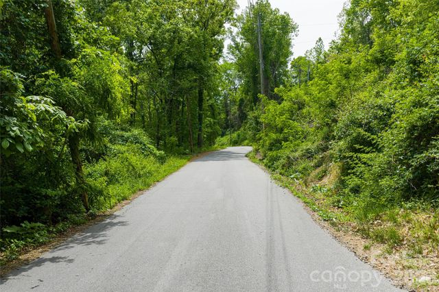 101 Reservoir Road, Asheville, NC 28803