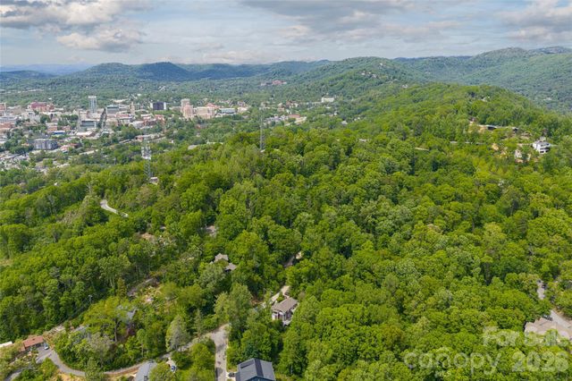 101 Reservoir Road, Asheville, NC 28803