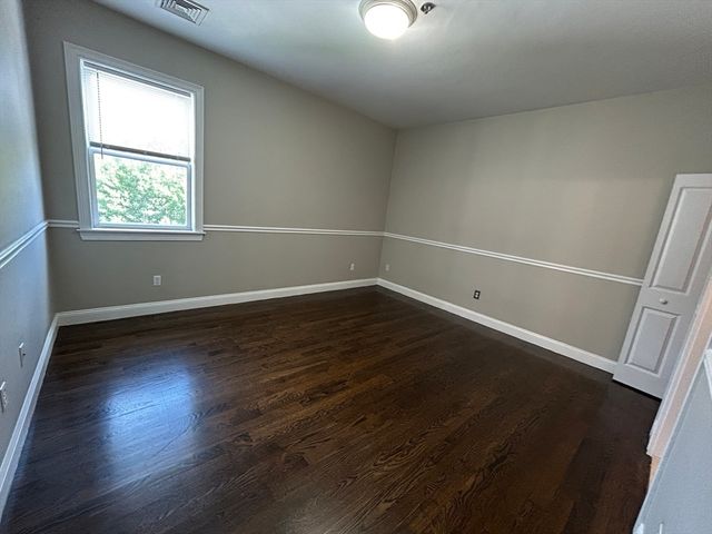 81 Boylston St 3, Brookline, MA 02445