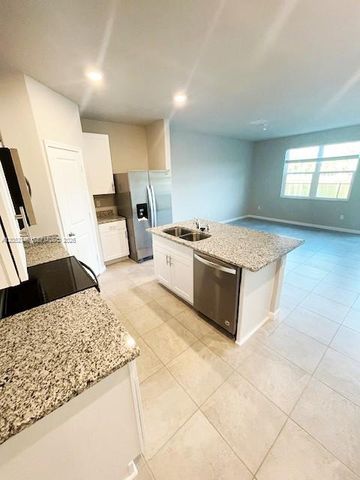3939 SE Mentmore Lane 3939, Stuart, FL 34997