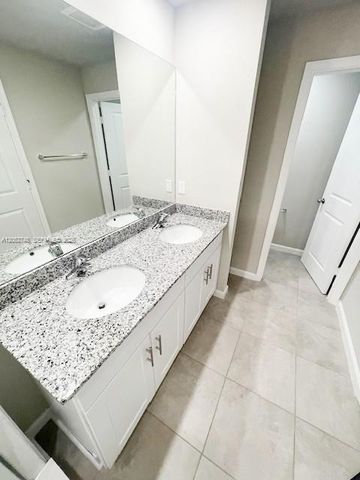 3939 SE Mentmore Lane 3939, Stuart, FL 34997