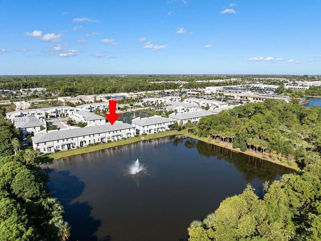 3939 SE Mentmore Lane 3939, Stuart, FL 34997
