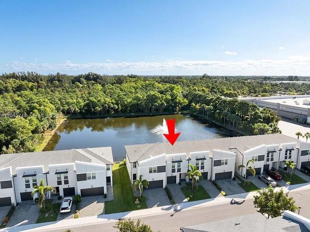3939 SE Mentmore Lane 3939, Stuart, FL 34997