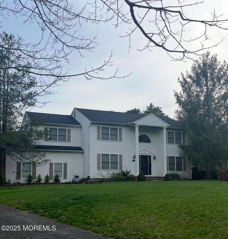 20 Camelot Terrace, Jackson, NJ 08527