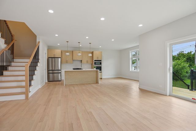 5041 N Octavia Avenue, Harwood Heights, IL 60706